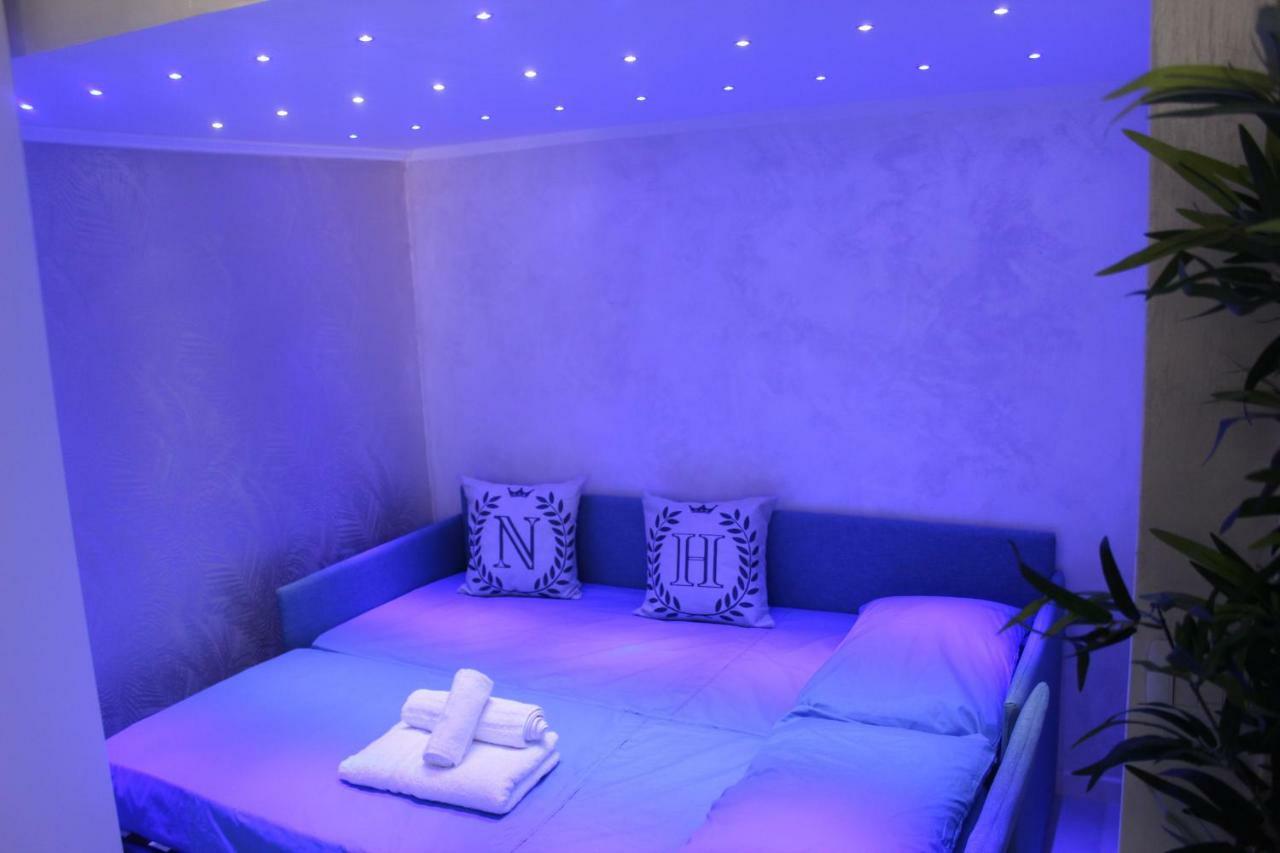 Newhouse Dante Apartment Бари Екстериор снимка